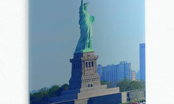 Özgürlük Heykeli Manzarası Temperli Cam Tablo